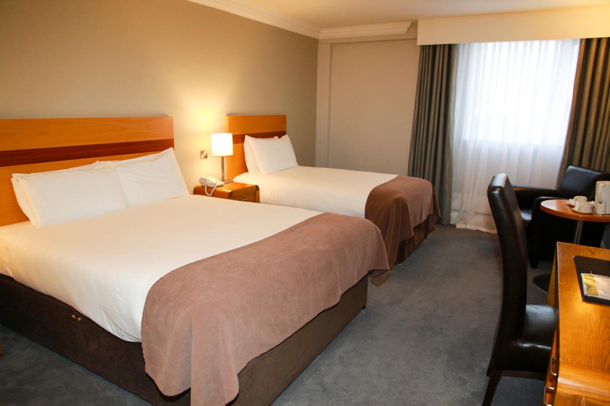 Isle Hotel, Dublin Hotel
